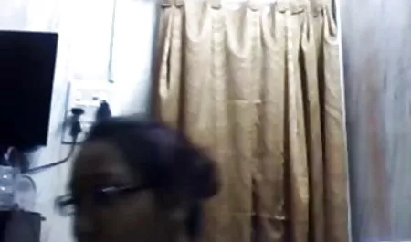 বারটেন্ডার সেক্সি মেয়েদের চুদাচুদি বিবাহ আগে সেক্স আছে নববধূ সেদিকেই ঝুঁকেছে