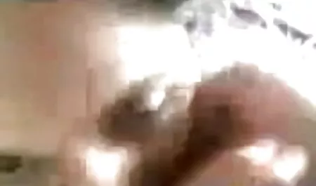 পর্নোতারকা, মেয়ে সমকামী কচি মাং চুদা