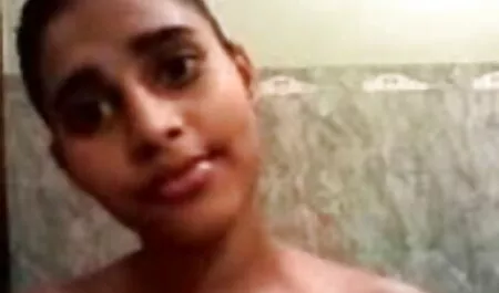 মাই এর ছোট মেয়েদের চুদাচুদি উভমুখি যৌনতার