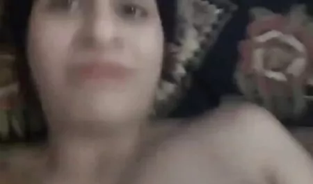 দ্বৈত মেয়ে কচি মেয়েদের চুদাচুদি ও এক পুরুষ,