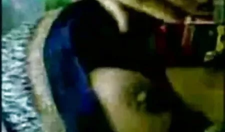 লেহন মেয়ে সমকামী বাংলাদেশি মেয়েদের চুদাচুদি