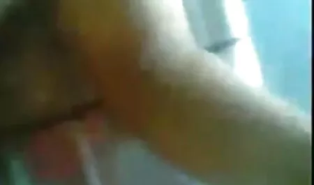 দ্বৈত মেয়ে ও এক পুরুষ মোটা মেয়েদের চুদাচুদি